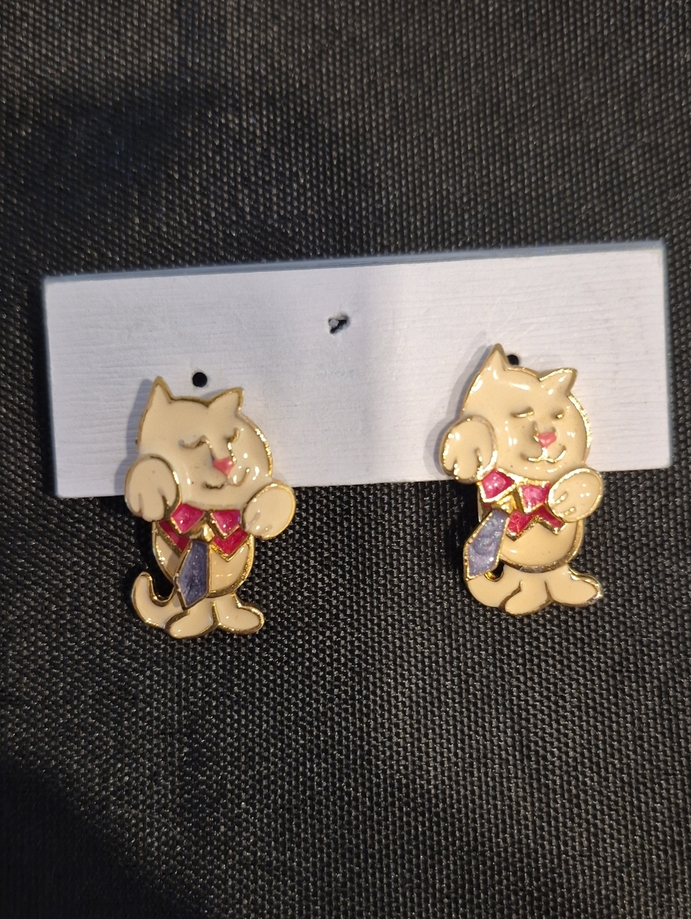 Cute Cream Cat Enamel Movement Stud Earrings with Pink Bow and Blue Tie